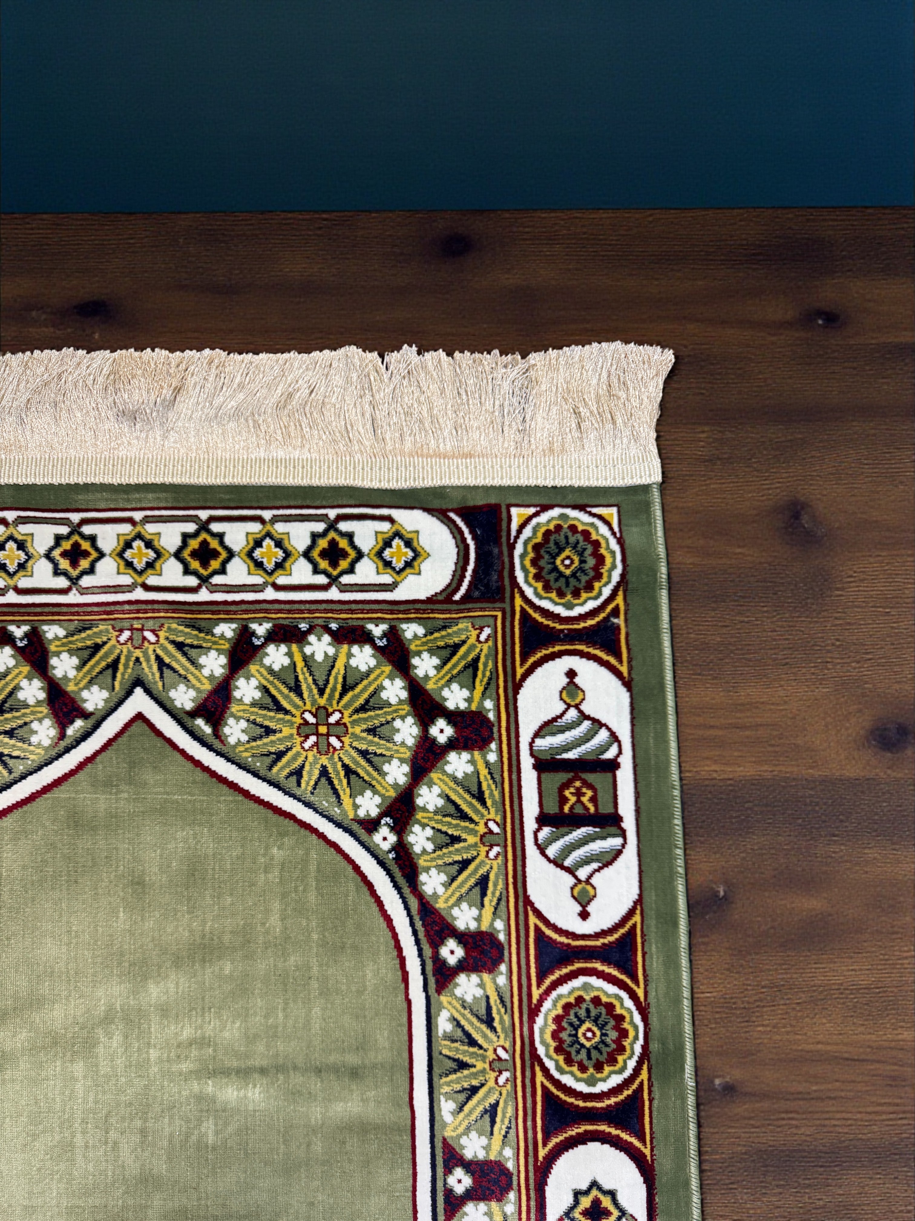 Islamic Prayer Rug/Janamaz – Soft Velvet Prayer Mat with Traditional & Kaaba Designs, Lightweight, Comfortable, Made in Turkey (70 x 110 cm) (Navy Blue-Kabah)